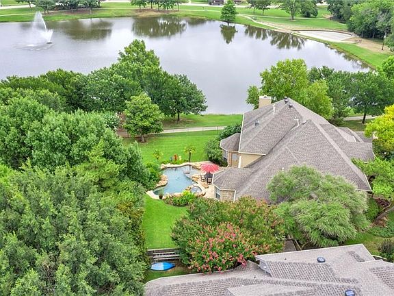 3rd image of 1235 Lakeway Dr