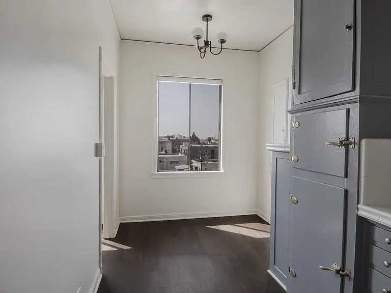 801 S Gramercy Dr — Photo 16