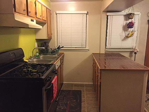 3rd image of 2077 N Ogden St