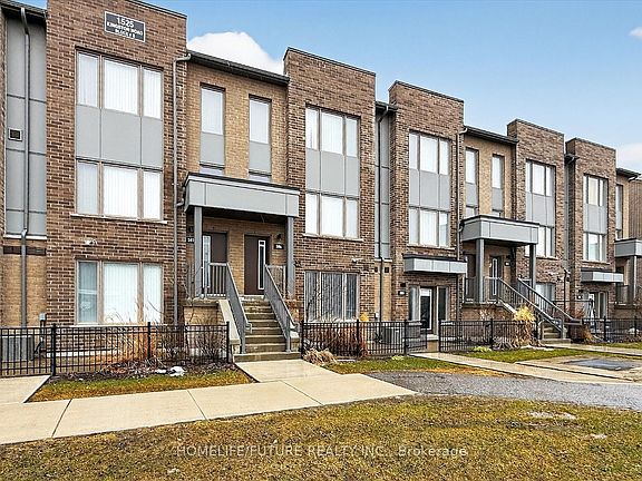 2nd image of 1525 Kingston Rd #506