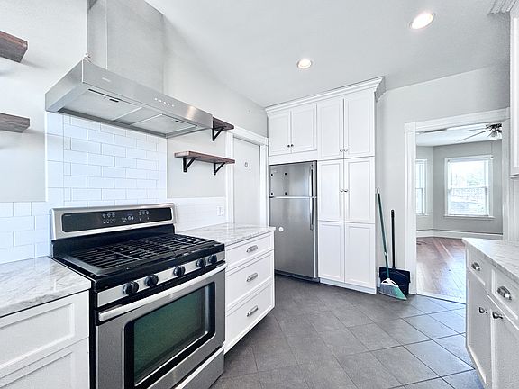 3rd image of 47-49 Edward St #1