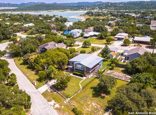 536 Riviera Dr, Canyon Lake, TX 78133