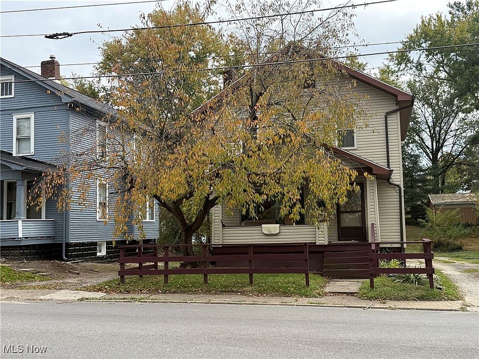 2nd image of 954 Pershing Rd