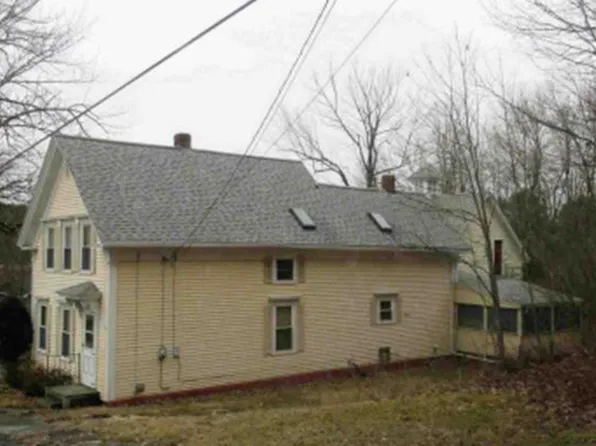 30 Cannard St, Gardiner, ME 04359