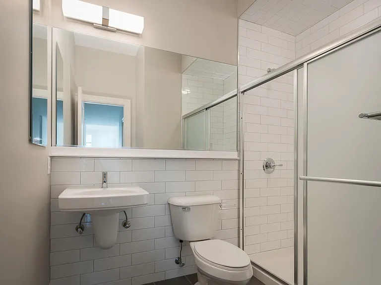 363 Grant St #8 — Photo 6