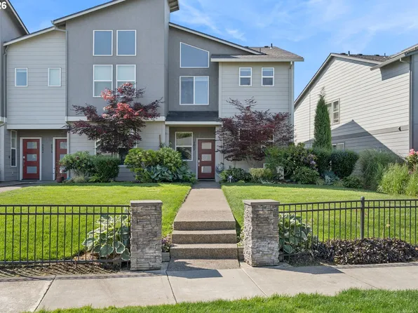 8070 SE Butternut Creek Pkwy, Hillsboro, OR 97123