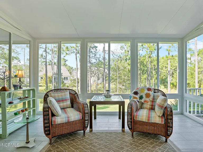 2746 Oak Forest Dr — Photo 38