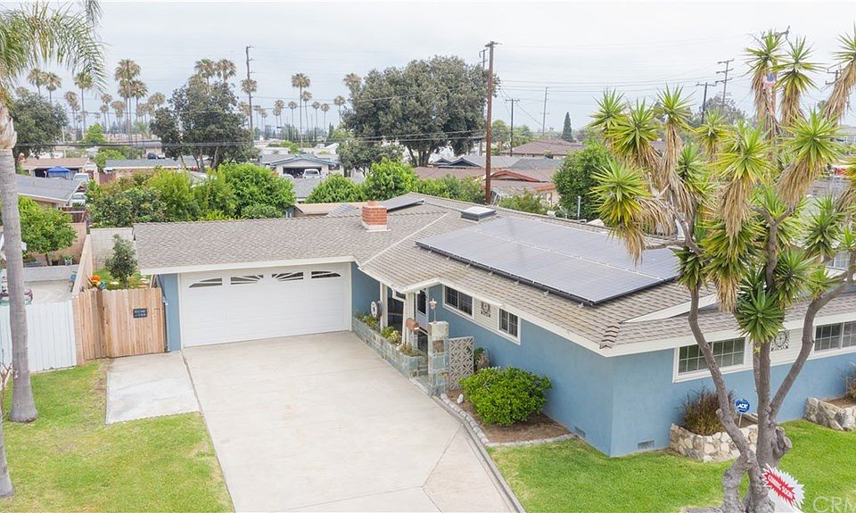 1st image of 4213 W Wisteria Pl