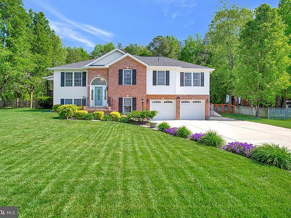 3rd image of 35438 Army Navy Dr