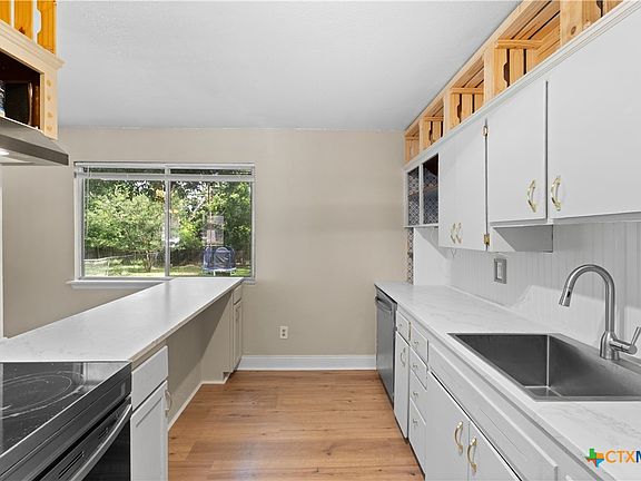 5th image of 2606 Mountain Ave