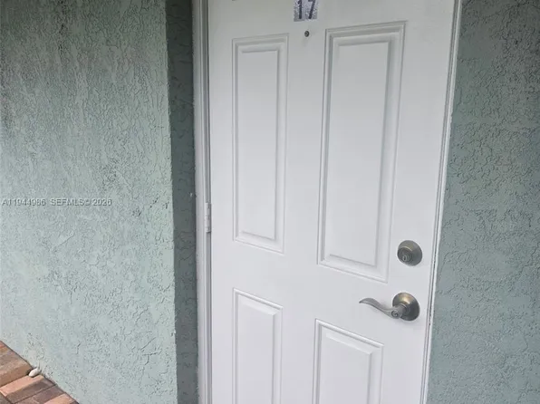 3260 NE 19th Ave APT 17, Fort Lauderdale, FL 33306