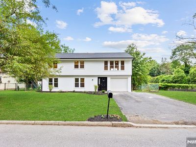 151 Pine Ave, New Milford, NJ, 07646