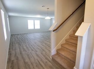 1007 Crossing Dr, Bryan, TX 77803