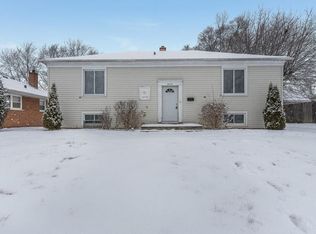 2620 Dana Ave, Waukegan, IL 60087