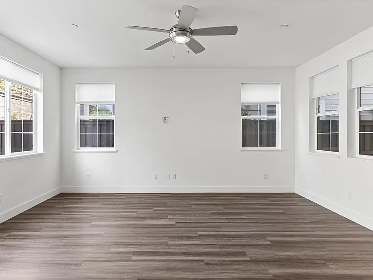 6921 Peak Way — Photo 15
