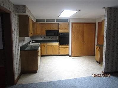4th image of 808 Hile Ln
