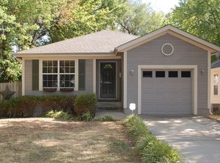 101 W 77th Ter, Kansas City, MO 64114