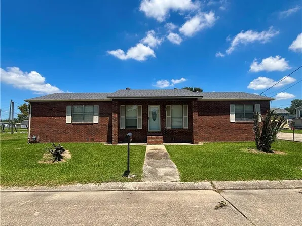 121 Porche Ln, Houma, LA 70363
