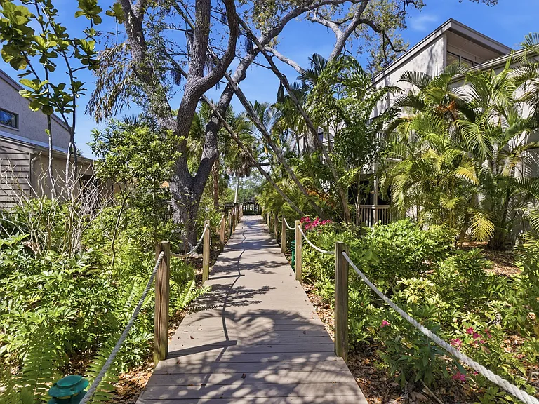 1628 Clower Creek Dr #225 — Photo 33