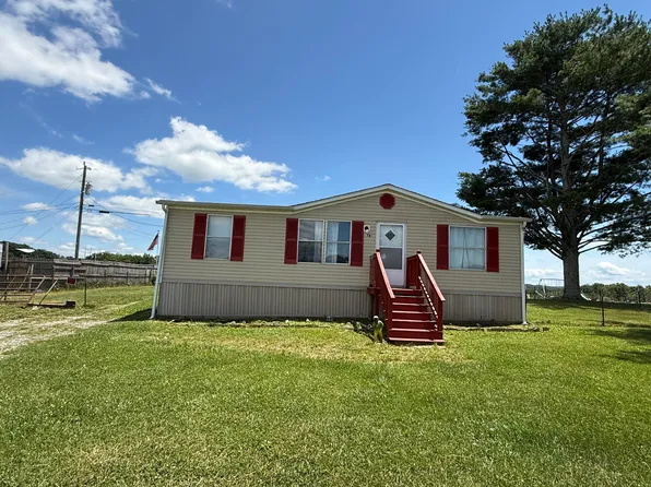 76 Kelsey Ln, Pikeville, TN 37367