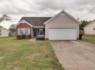 732 Autumn Ridge Ln, Columbia, TN 38401