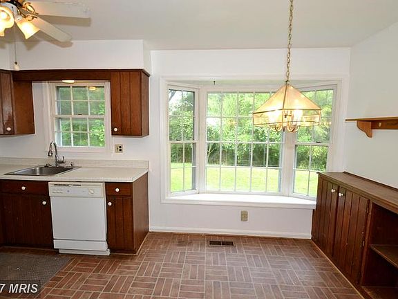 5th image of 8813 N Westland Dr