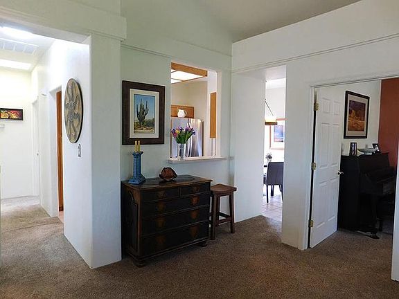 4th image of 21 Desert Willow Ln