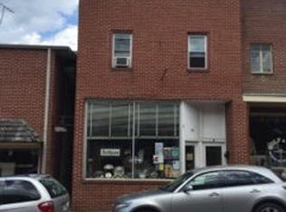 25 1/2 W Washington St #A, Lexington, VA 24450