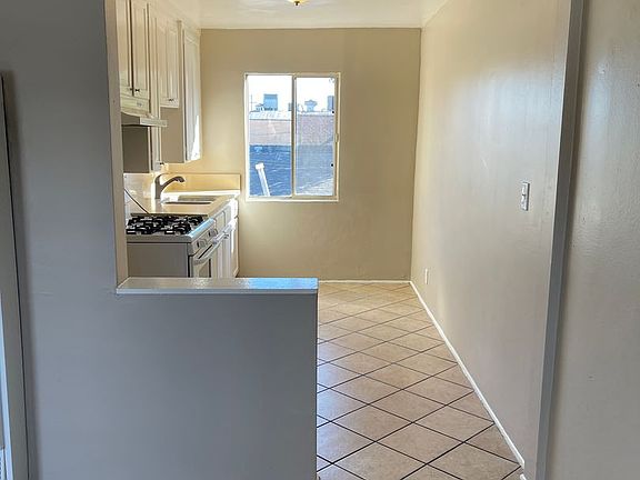 5th image of 241 E South St APT 11