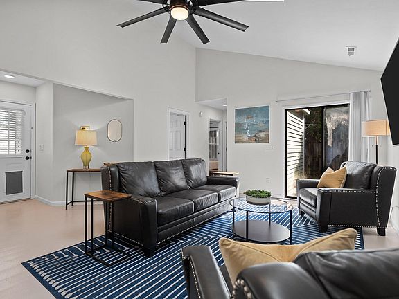 4th image of 1268 Shipyard Blvd