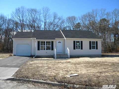 1st image of 41 Chauncey Ln