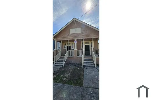 2522 N Prieur St Photo 1