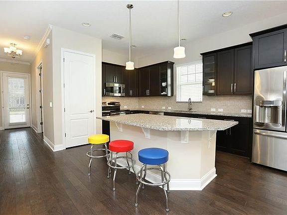 3rd image of 8363 Laureate Blvd