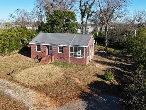 42 College Ave, Elberton, GA 30635