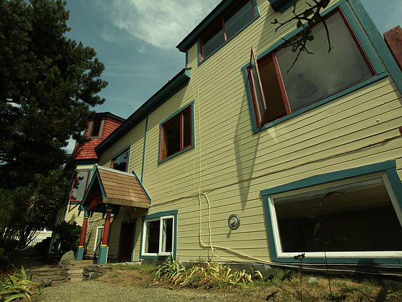west side - 3 stories 