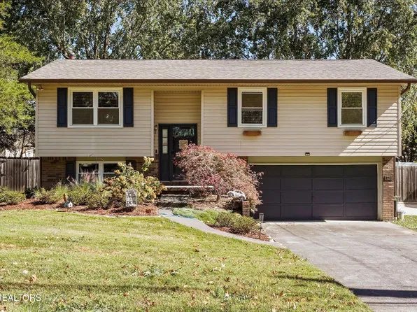 1720 Campfire Dr, Knoxville, TN 37931