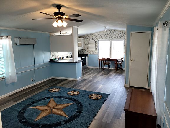 3rd image of 135 Janecek Dr #A