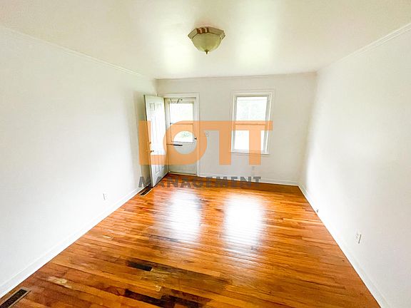 2nd image of 104 Monaview Cir #A