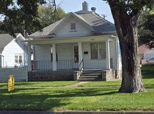 909 W 1st St, McCook, NE 69001
