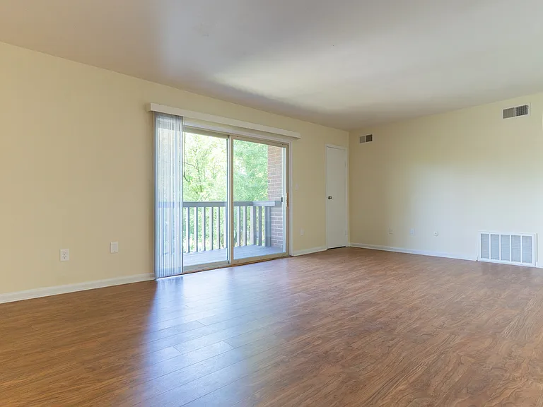 4353 Heritage Dr — Photo 10