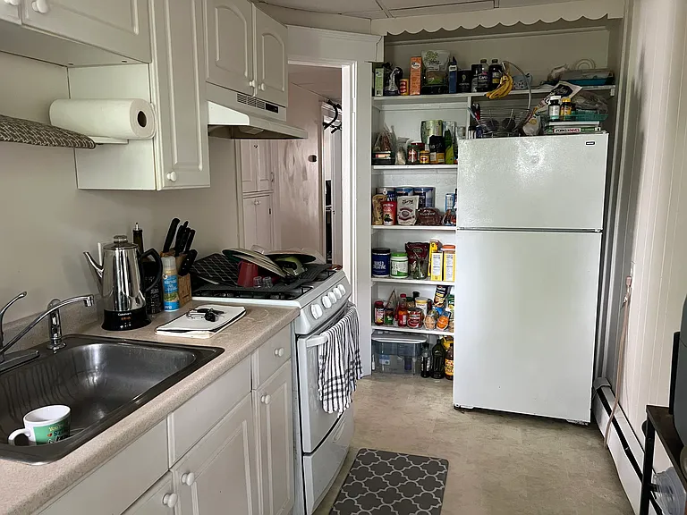 100 Quincy Ave #5 — Photo 6
