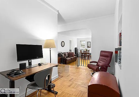 5th image of 585 W 214th St APT 4C