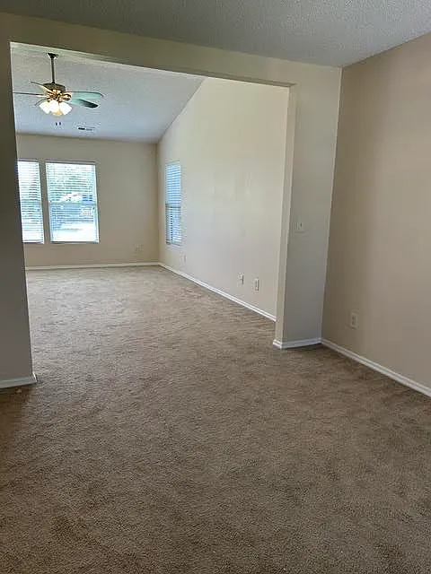 3 bed, $1,850 — Photo 2