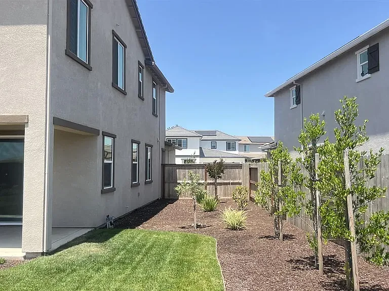 458 Duckhawk Cir — Photo 24