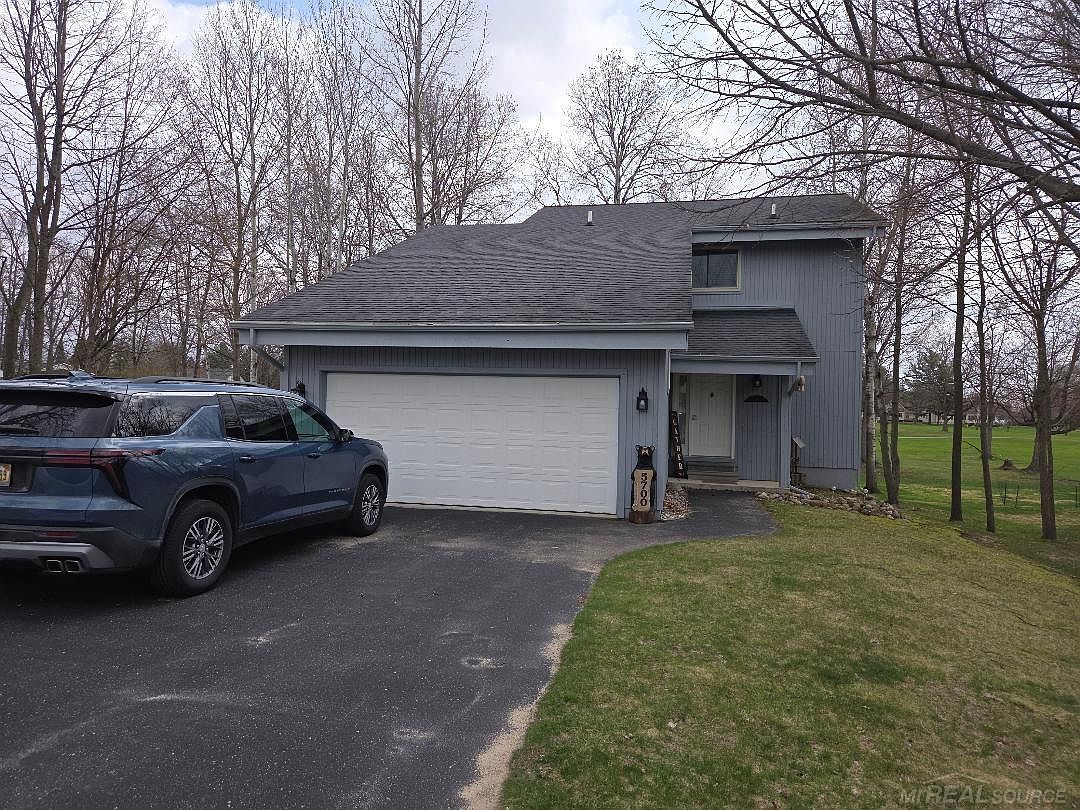 5700 Royal Ct
