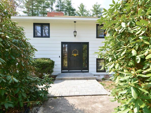 44 Howe Lane, Hollis, NH 03049