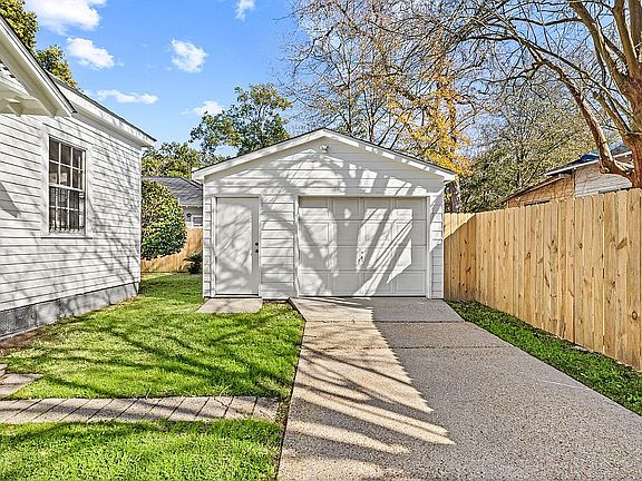 Garage, single car, detached