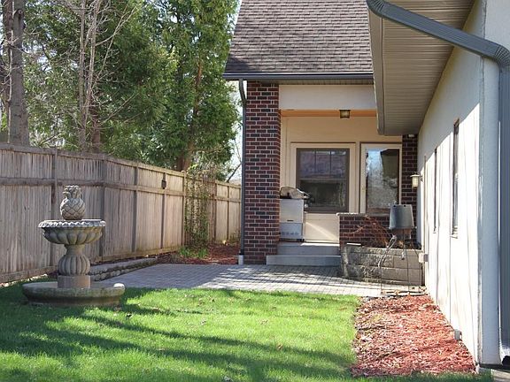 5th image of 907 4th St E