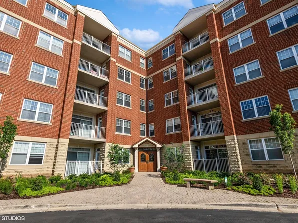 1 Itasca Pl Unit 101, Itasca, IL 60143