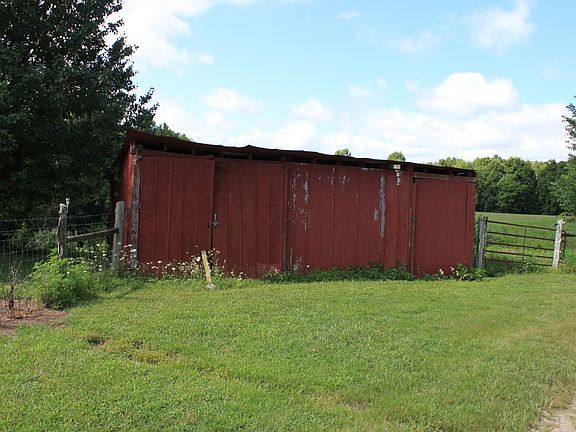 3rd image of 6923 Old Mill Hill Rd